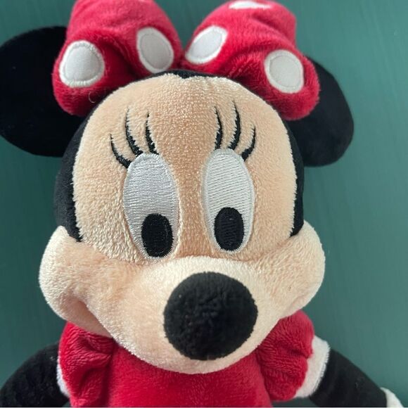 Minnie Mouse Disney Parks stuffed toy - Picture 8 of 8